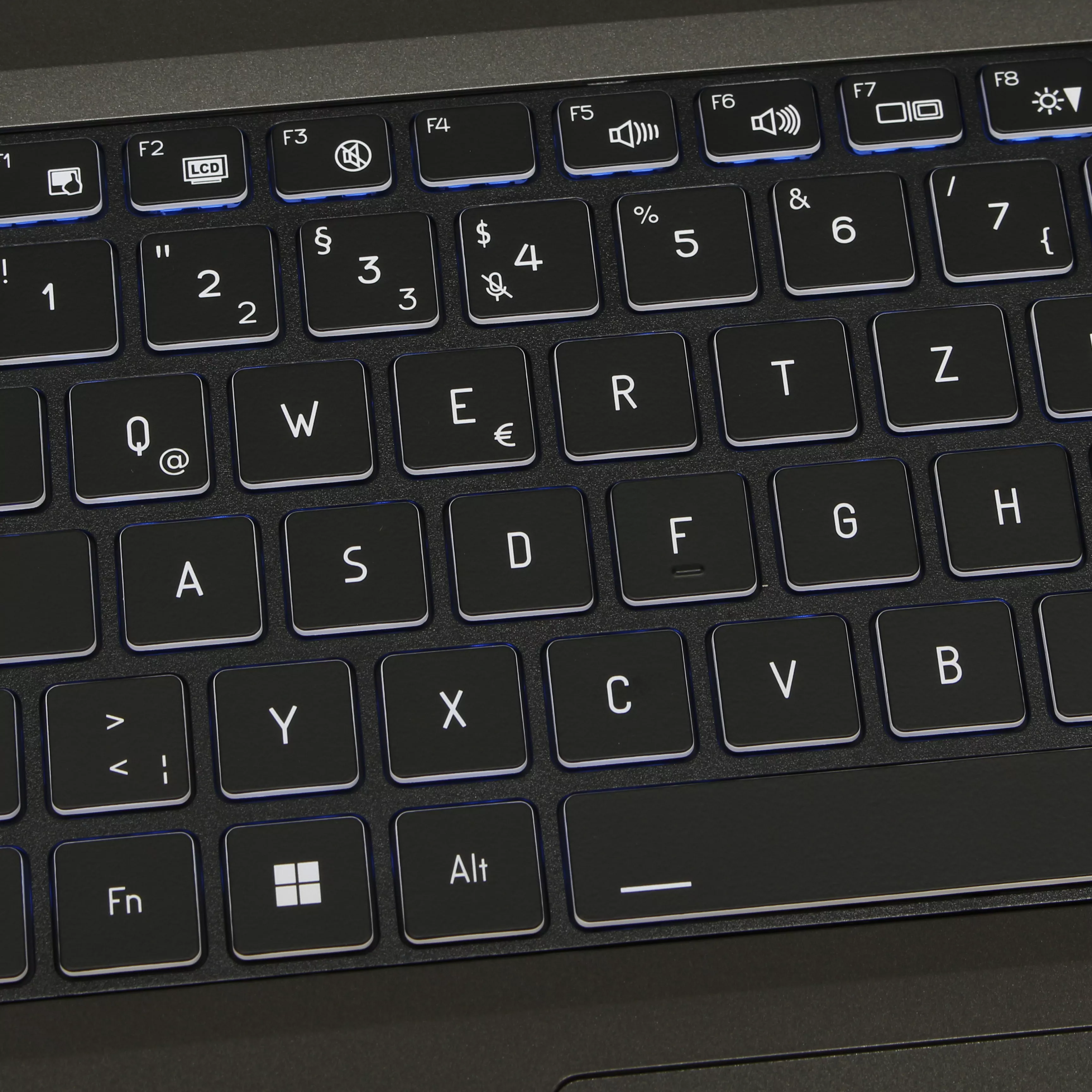 Ankermann Orbit Pro Gaming | 16GB DDR5 RAM | 1TB NVMe SSD | Intel Core i9-13900HX | 16" QHD Display | Nvidia GeForce RTX 5070 8GB | Windows 11 Pro | WLAN / BT | MS Office 2024