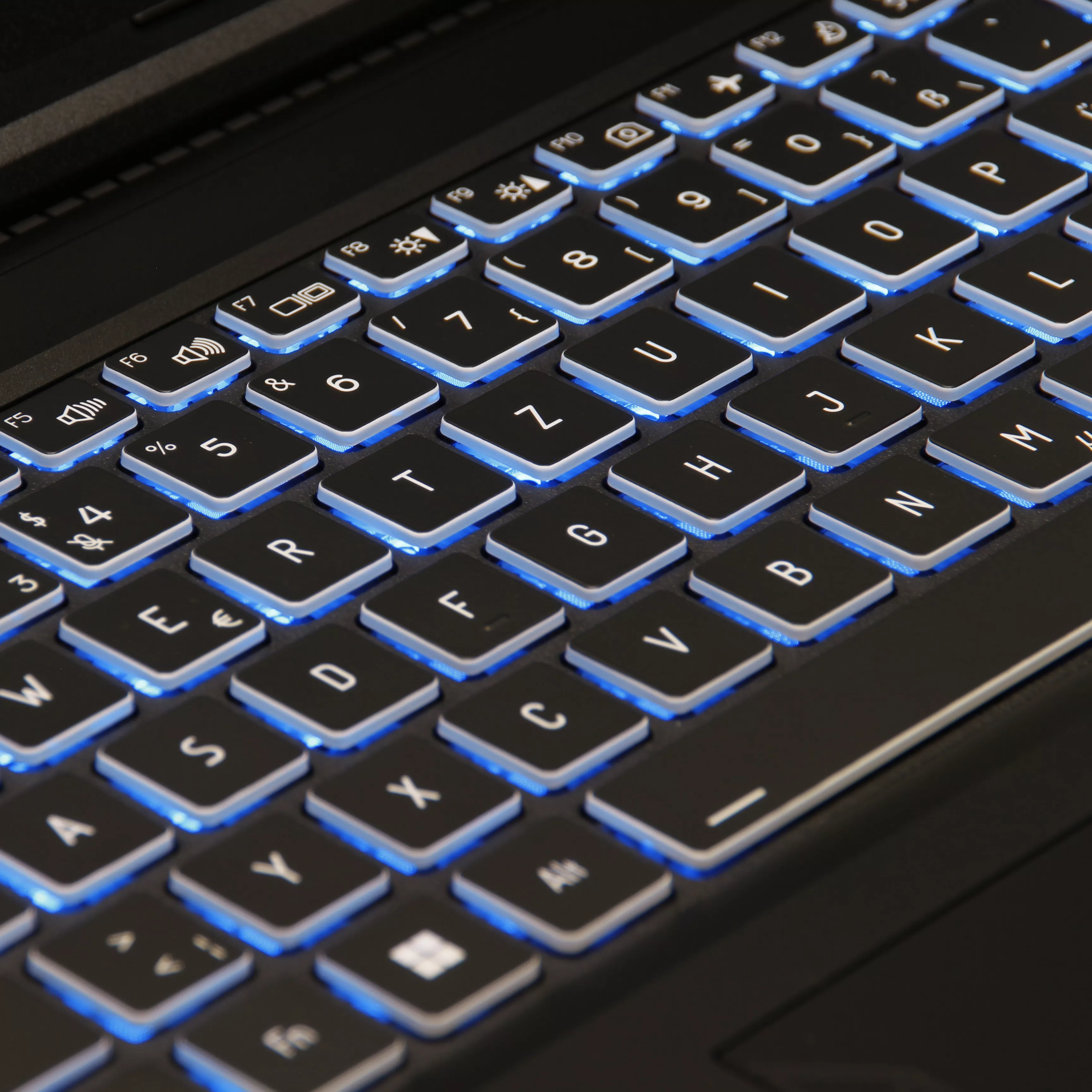 Gigabyte G6 Gaming | 32GB DDR5 RAM | 1TB NVMe SSD | Intel Core i7-13620H | 15.6" Full HD LED Display | Nvidia GeForce RTX 4050 6GB | Windows 11 Pro | WLAN & Bluetooth | MS Office 2024